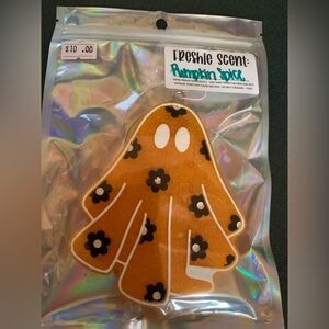 "Floral Ghost" Car Freshie--Pumpkin Spice